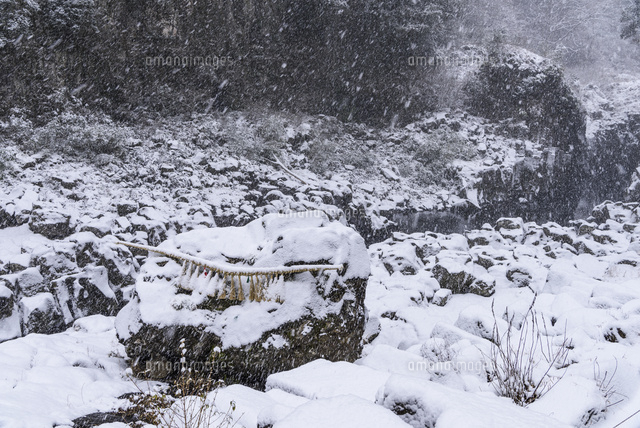 雪の高千穂峡
(c)YOSHITSUGU NISHIGAKI/SEBUN PHOTO