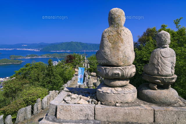 白滝山五百羅漢と瀬戸内海
(c)YOSHITSUGU NISHIGAKI/SEBUN PHOTO