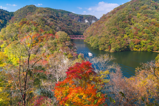 秋の帝釈峡
(c)YOSHITSUGU NISHIGAKI/SEBUN PHOTO