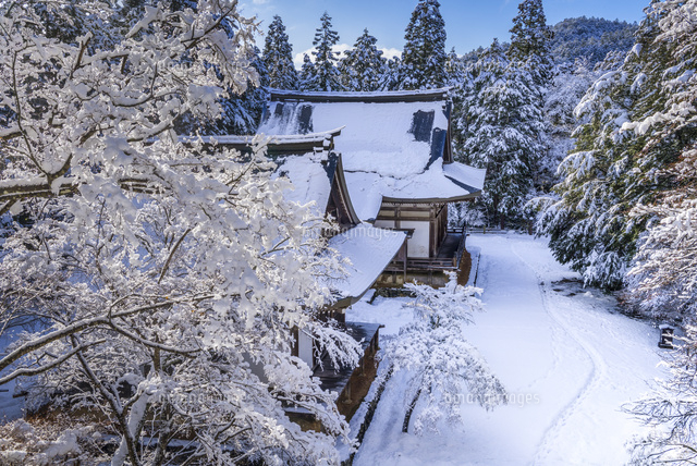 雪の高雄,神護寺
(c)YOSHITSUGU NISHIGAKI/SEBUN PHOTO