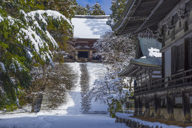 雪の高雄,神護寺
(c)YOSHITSUGU NISHIGAKI/SEBUN PHOTO