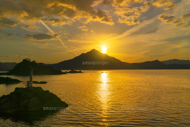 若狭富士と夕日
(c)YOSHITSUGU NISHIGAKI/SEBUN PHOTO