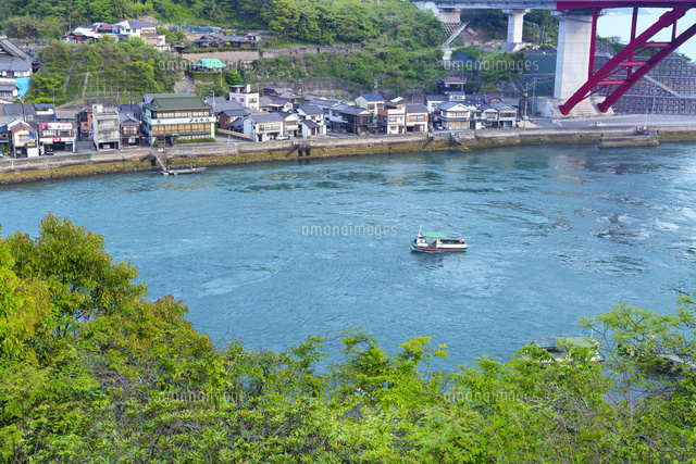 音戸の瀬戸渡し舟
(c)YOSHITSUGU NISHIGAKI/SEBUN PHOTO