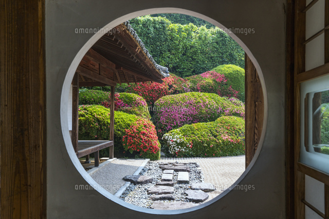 サツキ咲く頼久寺
(c)YOSHITSUGU NISHIGAKI/SEBUN PHOTO