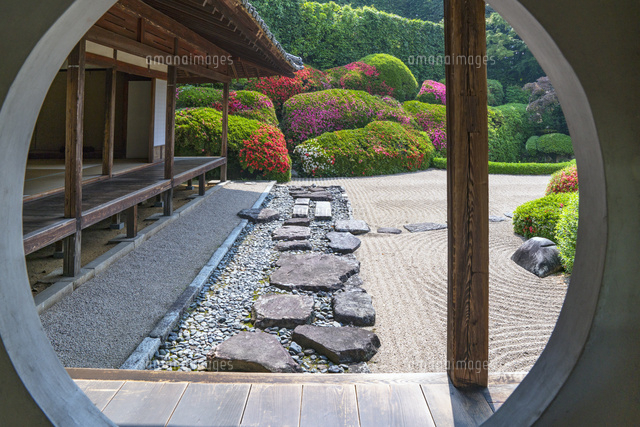 サツキ咲く頼久寺
(c)YOSHITSUGU NISHIGAKI/SEBUN PHOTO