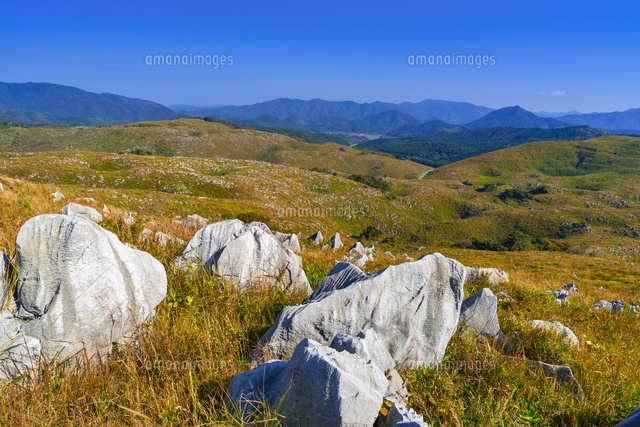 秋の秋吉台
(c)YOSHITSUGU NISHIGAKI/SEBUN PHOTO