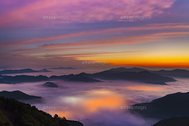 朝の岩尾山よりの雲海
(c)YOSHITSUGU NISHIGAKI/SEBUN PHOTO