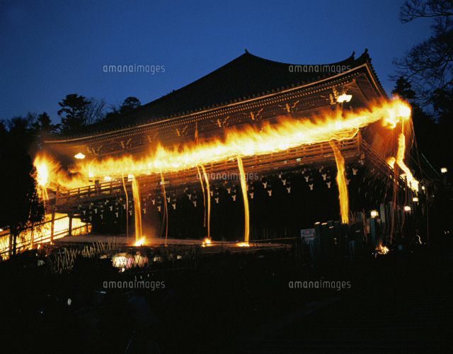 東大寺二月堂のお水取り 奈良県
(c)IKUO NONAKA/SEBUN PHOTO