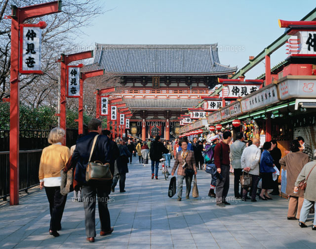 仲見世と宝蔵門 東京都
(c)IKUO NONAKA/SEBUN PHOTO