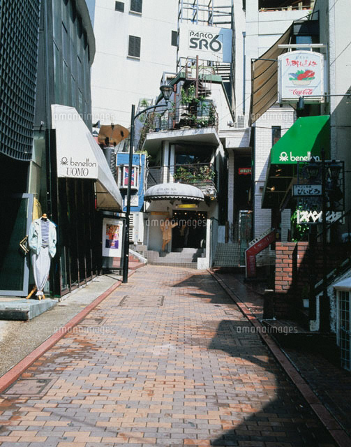 渋谷・スペイン坂の町並み 東京都
(c)IKUO NONAKA/SEBUN PHOTO