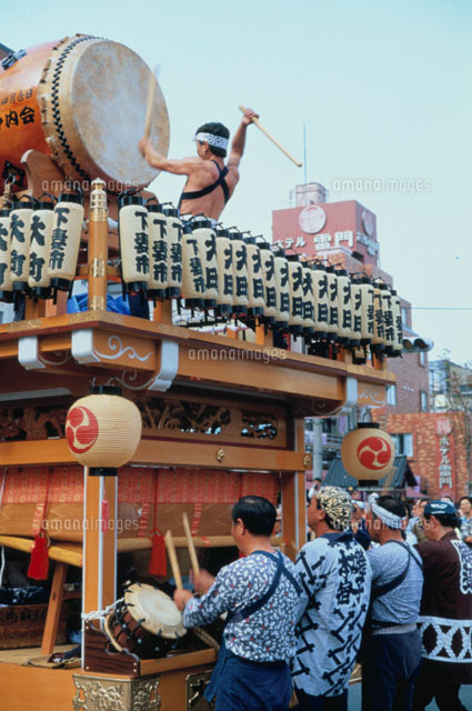 江戸神輿大会の囃子 東京都
(c)IKUO NONAKA/SEBUN PHOTO
