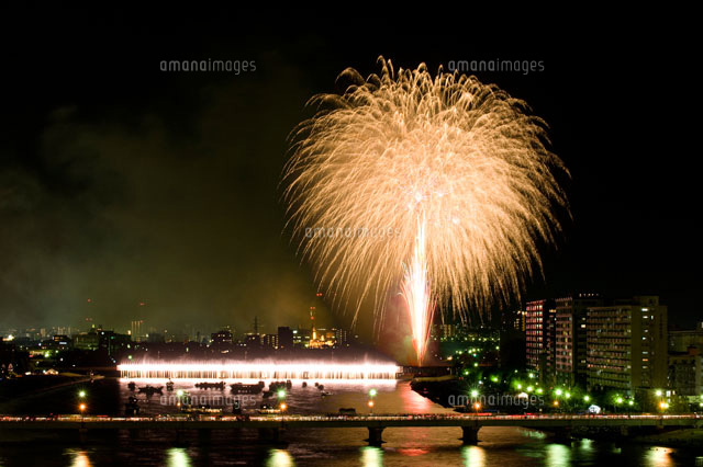 新潟まつりの花火
(c)NIIGATA PHOTO LIBRARY/SEBUN PHOTO
