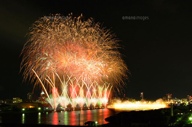 新潟まつりの花火
(c)NIIGATA PHOTO LIBRARY/SEBUN PHOTO
