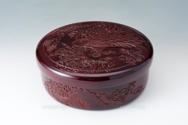 木彫堆朱
(c)NIIGATA PHOTO LIBRARY/SEBUN PHOTO