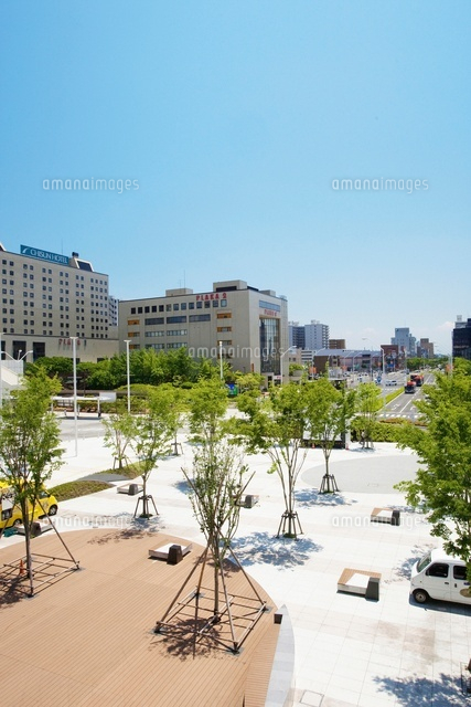 新潟駅南口広場
(c)NIIGATA PHOTO LIBRARY/SEBUN PHOTO