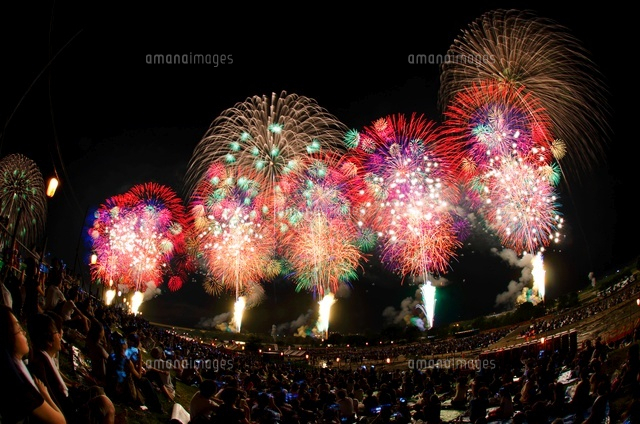 長岡まつり花火
(c)NIIGATA PHOTO LIBRARY/SEBUN PHOTO