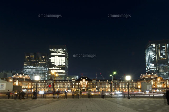 東京駅の夜景
(c)NIIGATA PHOTO LIBRARY/SEBUN PHOTO