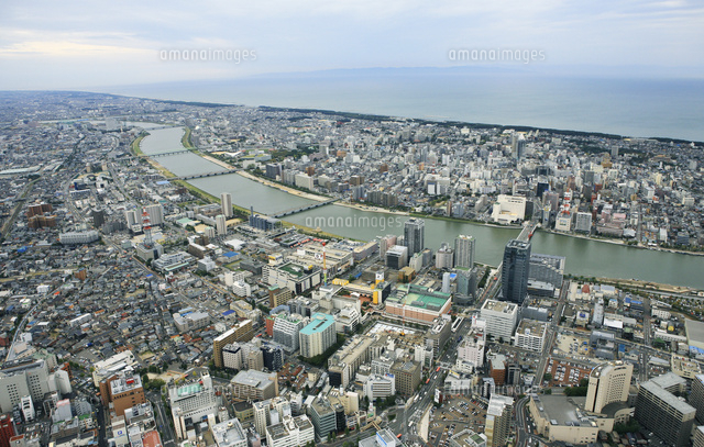 新潟市の空撮
(c)NIIGATA PHOTO LIBRARY/SEBUN PHOTO