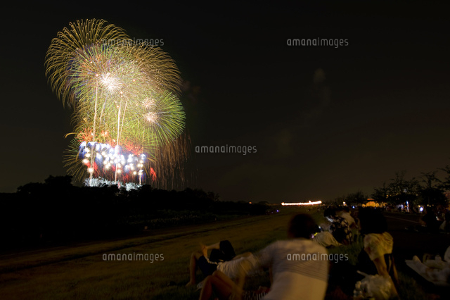 長岡祭りの花火大会
(c)NIIGATA PHOTO LIBRARY/SEBUN PHOTO