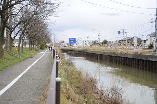 海抜の低いエリア 栗ノ木バイパスと栗ノ木川
(c)NIIGATA PHOTO LIBRARY/SEBUN PHOTO
