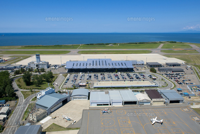 新潟空港の空撮
(c)NIIGATA PHOTO LIBRARY/SEBUN PHOTO