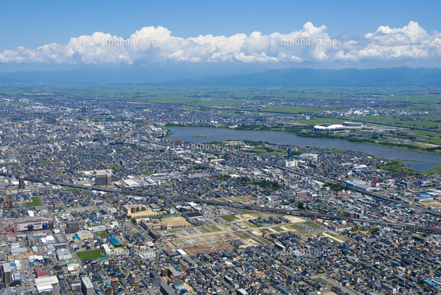 鳥屋野潟周辺の空撮
(c)NIIGATA PHOTO LIBRARY/SEBUN PHOTO
