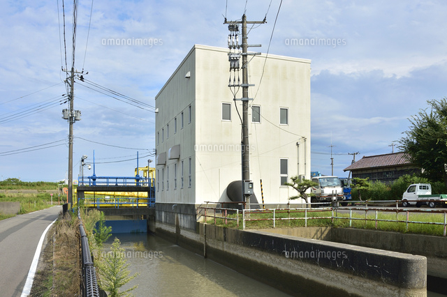 西蒲原土地改良区味方揚水機場
(c)NIIGATA PHOTO LIBRARY/SEBUN PHOTO