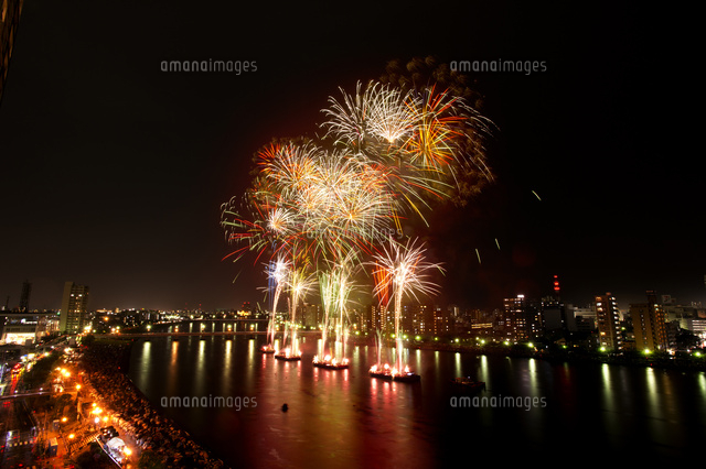 新潟まつりの花火大会
(c)NIIGATA PHOTO LIBRARY/SEBUN PHOTO