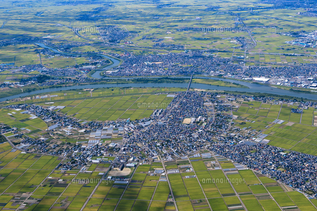新潟市江南区と西区の市街地の空撮
(c)NIIGATA PHOTO LIBRARY/SEBUN PHOTO