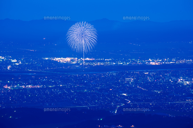 長岡まつりの大花火大会
(c)NIIGATA PHOTO LIBRARY/SEBUN PHOTO