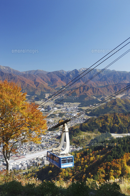 湯沢高原ロープウェイと紅葉
(c)NIIGATA PHOTO LIBRARY/SEBUN PH