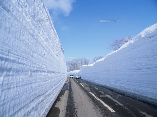 雪の回廊 八甲田 青森県
(c)KAZUO OGAWA/orion