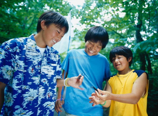 夏の3人の日本人の男の子
(c)KAZUO OGAWA/orion