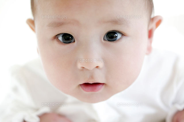 赤ちゃんの顔
(c)KAZUO OGAWA/orion