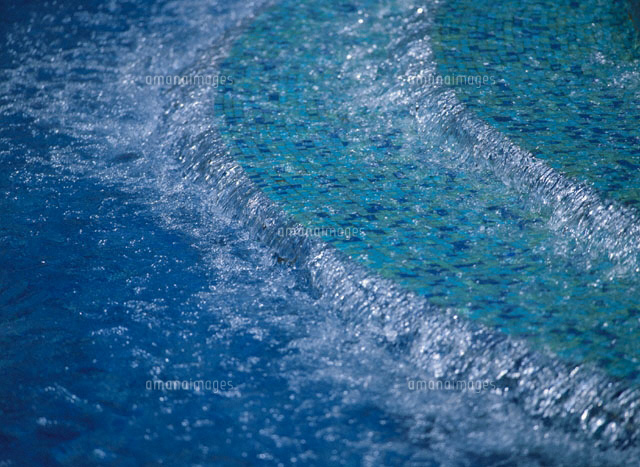流れる水
(c)FUMIO OKITA/orion