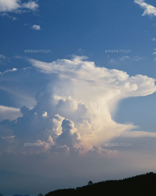 入道雲
(c)TAKAO ONOZATO/orion
