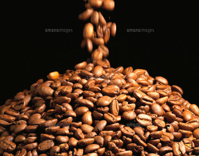 山盛りのコーヒー豆
(c)TAKAO ONOZATO/orion