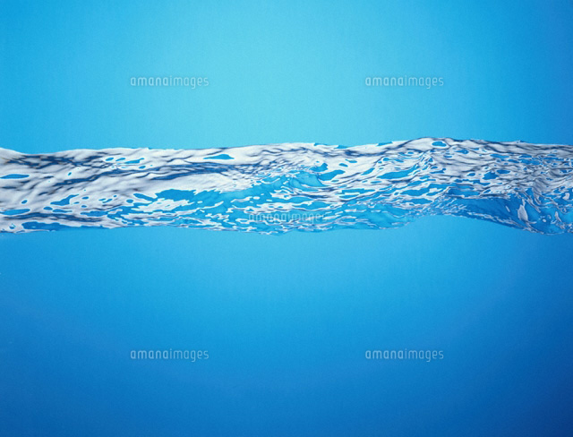水面
(c)TAKAO ONOZATO/orion