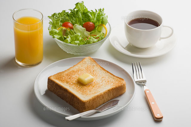バタートーストの朝食
(c)TAKAO ONOZATO/orion