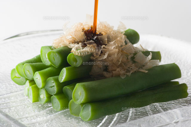 醤油をかけたインゲンのおひたし
(c)TAKAO ONOZATO/orion