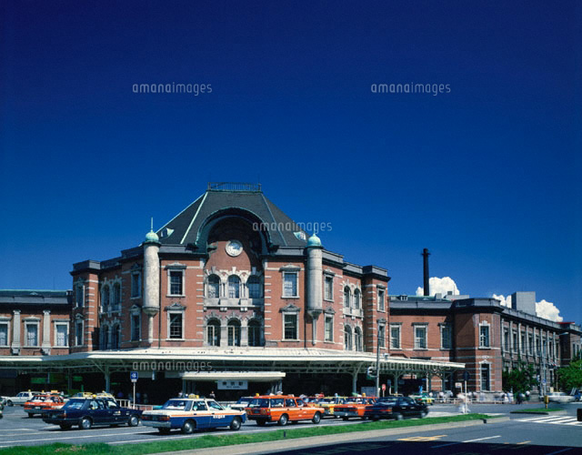 JR東京駅
(c)TSUYOSHI HIRATSUKA/SEBUN PHOTO