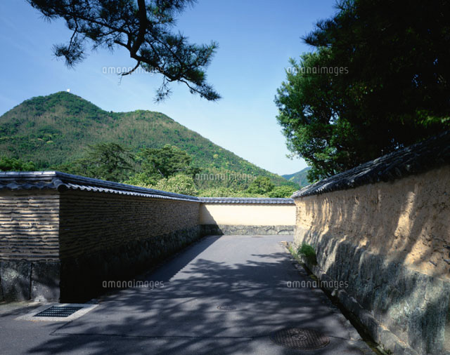 追回し筋と土塀 萩市 山口県
(c)TSUYOSHI HIRATSUKA/SEBUN PHOTO
