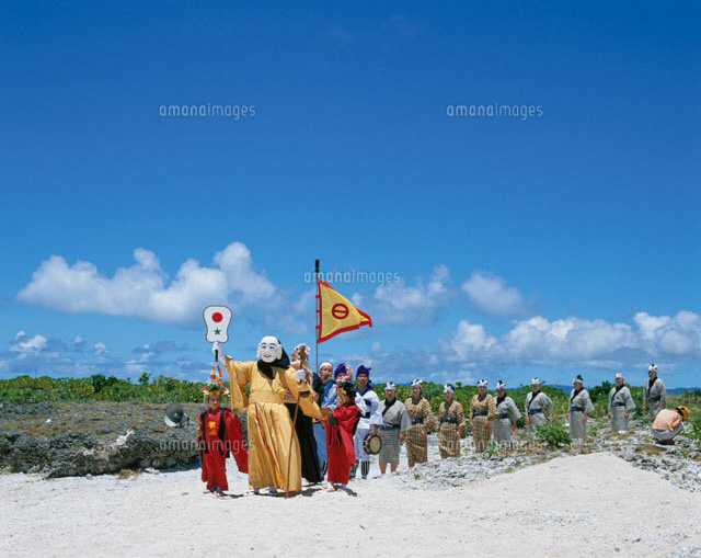 豊年祭のミルク行列 黒島 沖縄県
(c)SHIGEYUKI UENISHI/SEBUN PHOTO