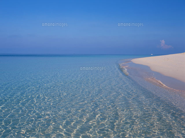 朝の与那覇前浜
(c)SHIGEYUKI UENISHI/SEBUN PHOTO