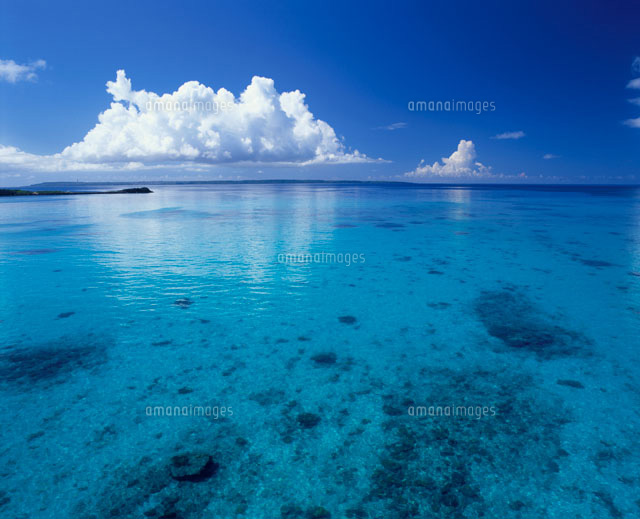 池間島の海
(c)SHIGEYUKI UENISHI/SEBUN PHOTO
