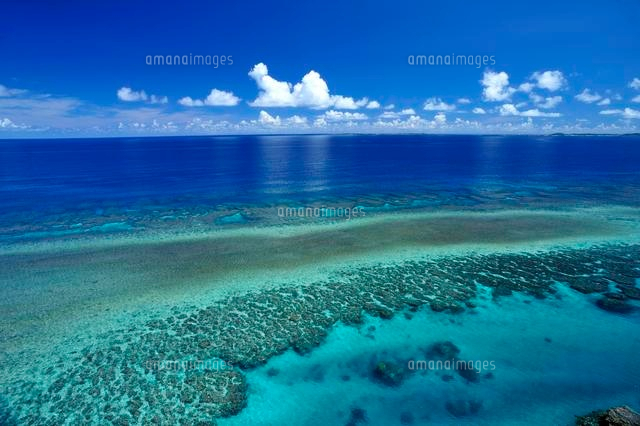 宮古諸島の伊良部島の海
(c)SHIGEYUKI UENISHI/SEBUN PHOTO