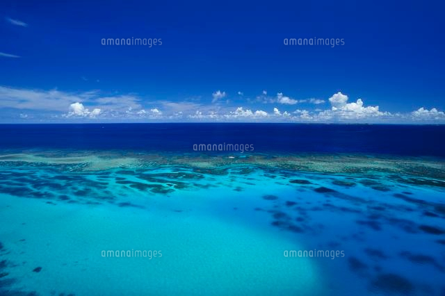 宮古諸島の伊良部島の海
(c)SHIGEYUKI UENISHI/SEBUN PHOTO