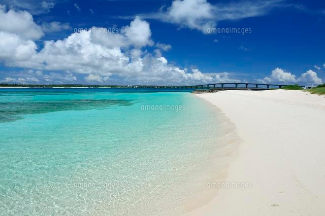 宮古諸島の来間島の海
(c)SHIGEYUKI UENISHI/SEBUN PHOTO