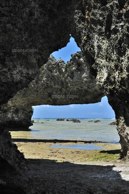 宮古諸島の大神島の海
(c)SHIGEYUKI UENISHI/SEBUN PHOTO