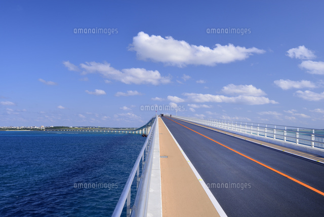 伊良部大橋
(c)SHIGEYUKI UENISHI/SEBUN PHOTO